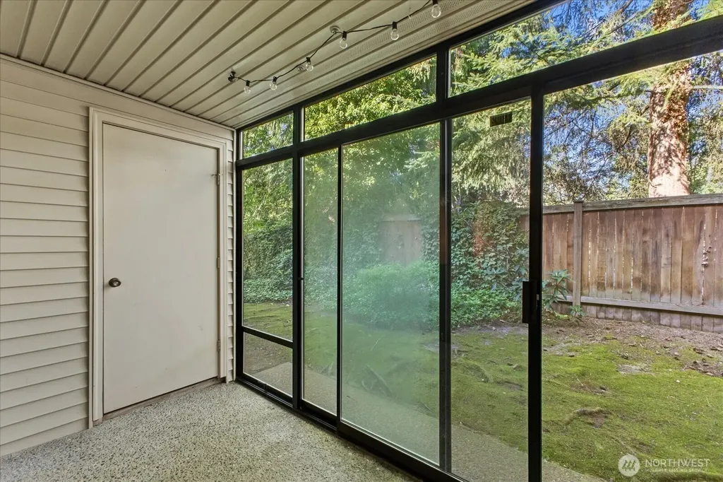 12221 100th Avenue NE Kirkland WA 98034