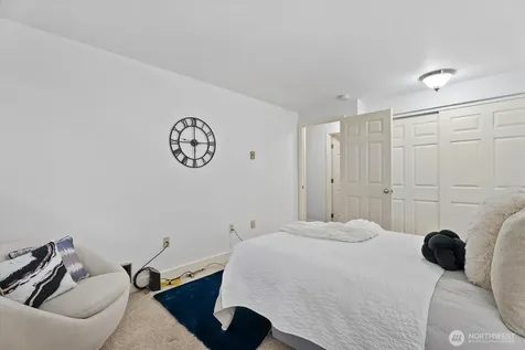 12221 100th Avenue NE Kirkland WA 98034