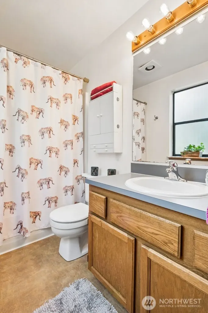 32104 SE Retreat Kanaskat Road Ravensdale WA 98051