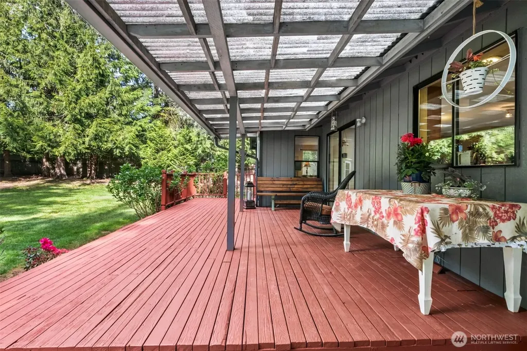 32104 SE Retreat Kanaskat Road Ravensdale WA 98051