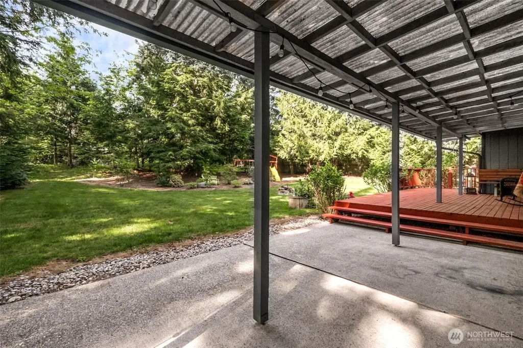 32104 SE Retreat Kanaskat Road Ravensdale WA 98051