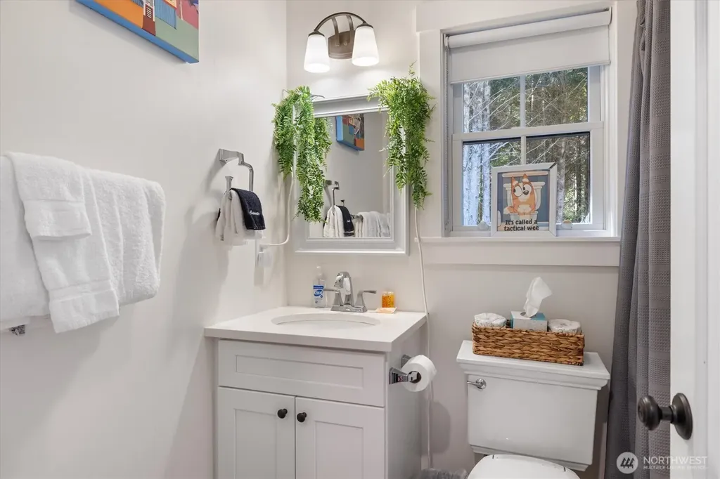 417 E Compass Street Pacific Beach WA 98571