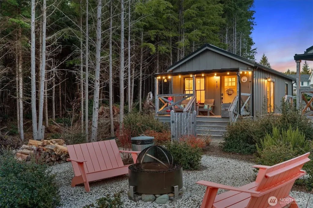 417 E Compass Street Pacific Beach WA 98571