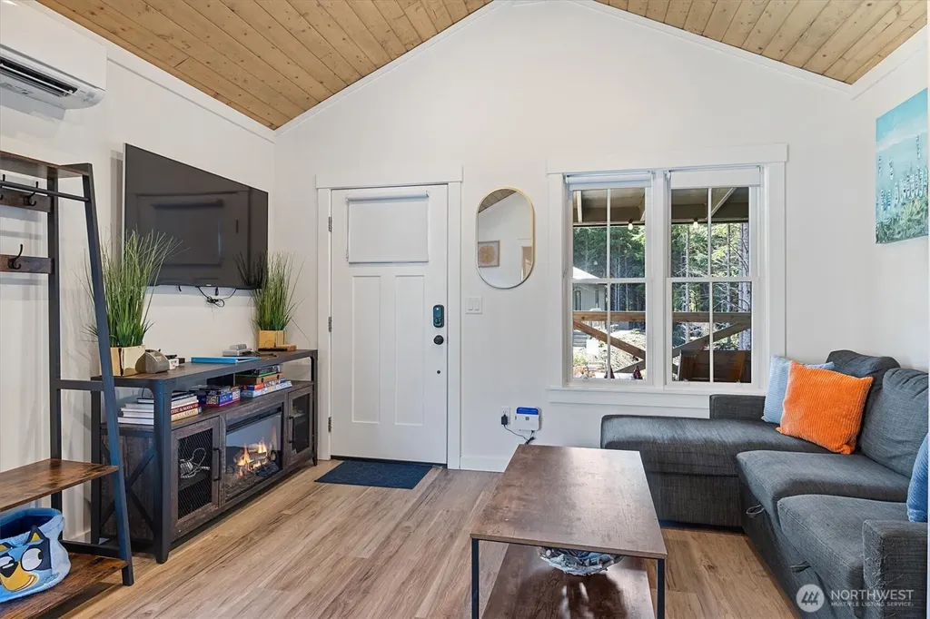 417 E Compass Street Pacific Beach WA 98571