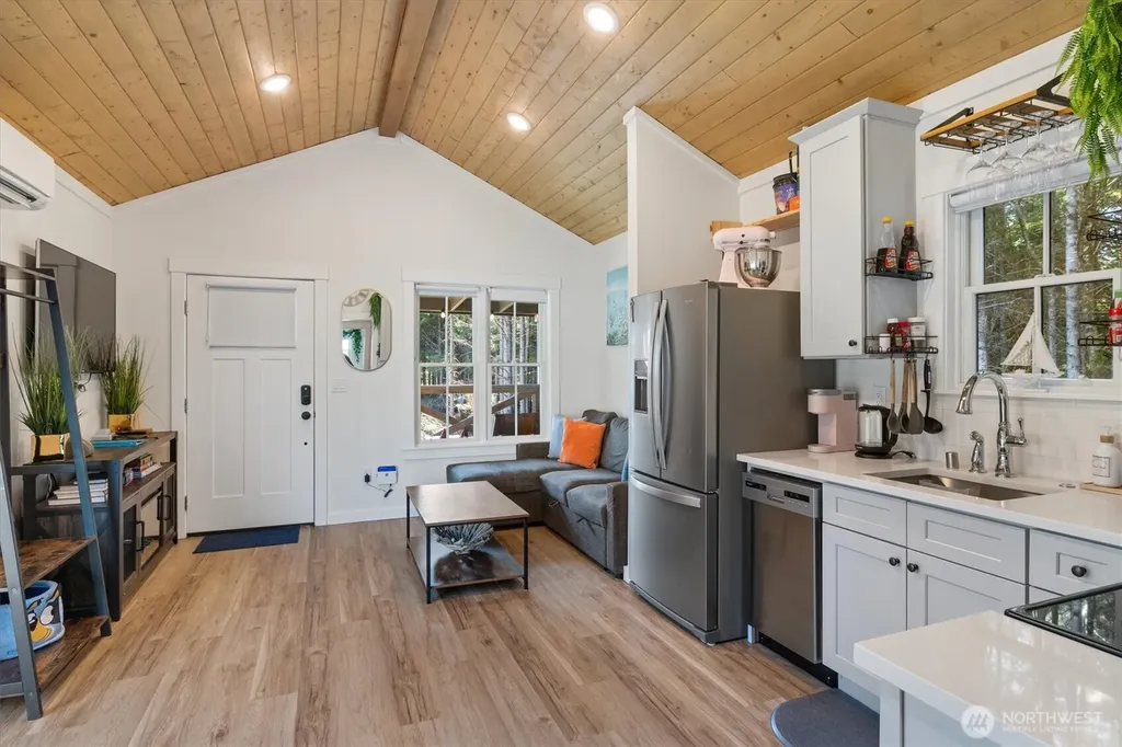 417 E Compass Street Pacific Beach WA 98571