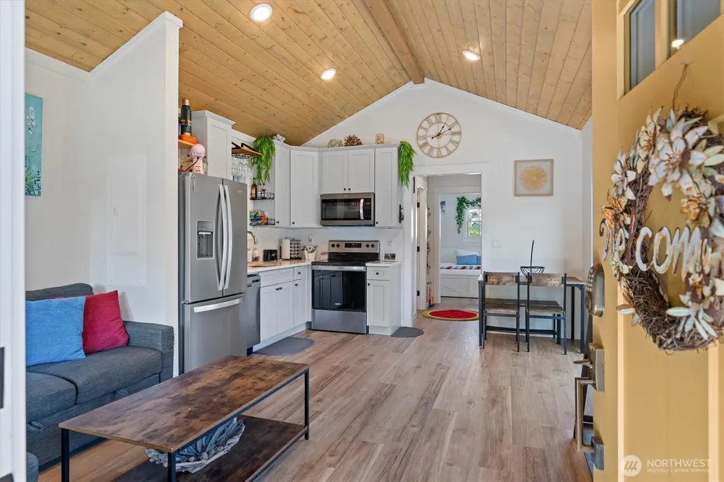 417 E Compass Street Pacific Beach WA 98571