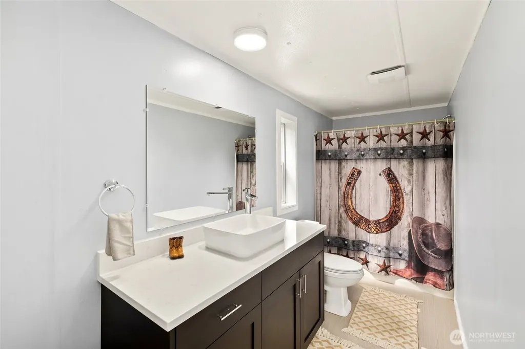 725 37th Street Ct SE Auburn WA 98002