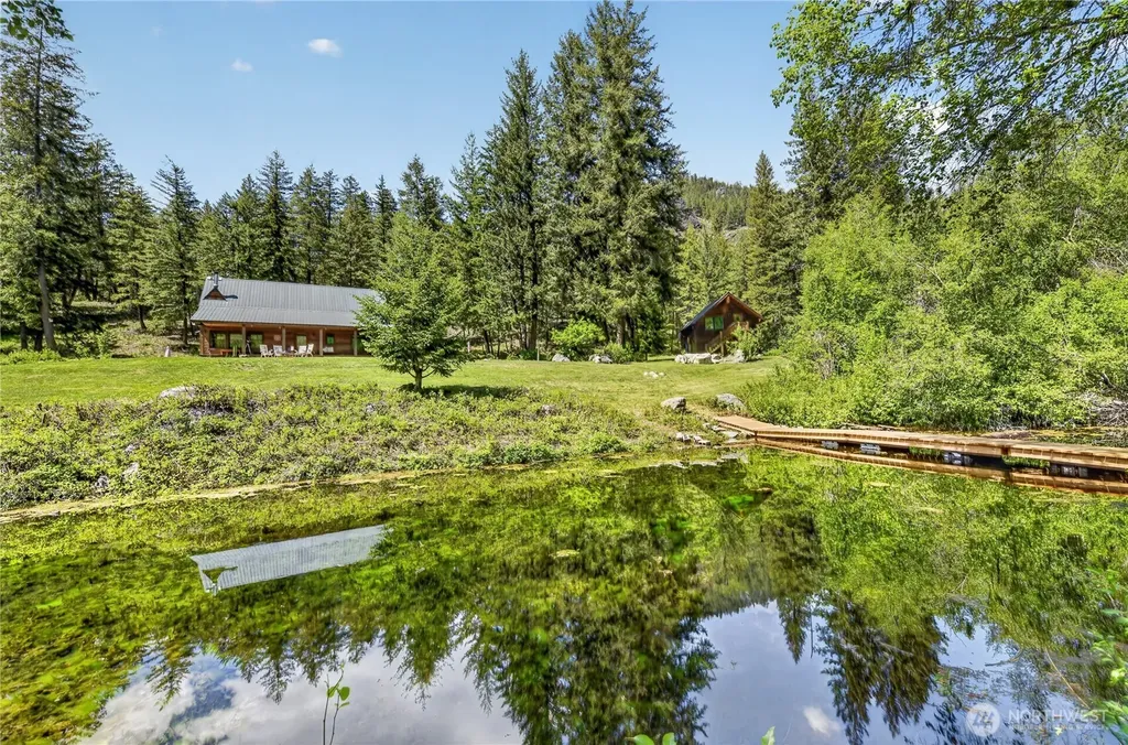19 A And B Two Rivers Road Mazama WA 98833