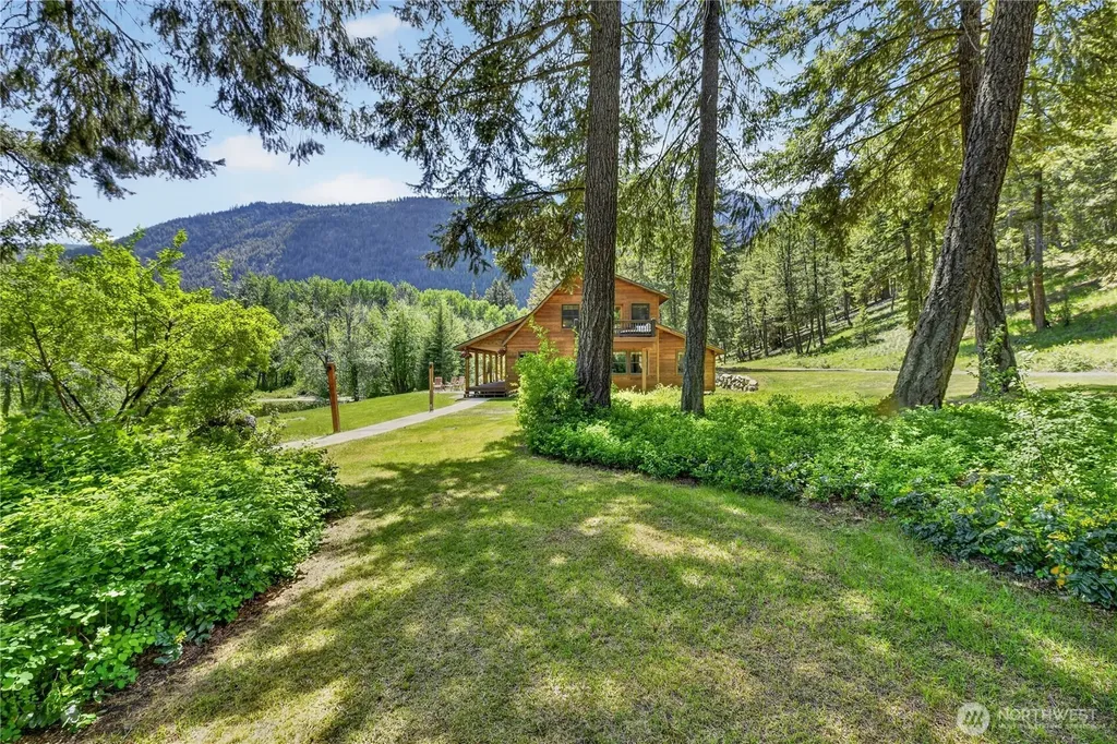 19 A And B Two Rivers Road Mazama WA 98833