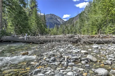 19 A And B Two Rivers Road Mazama WA 98833