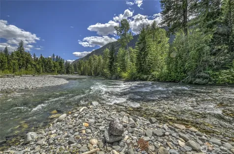19 A And B Two Rivers Road Mazama WA 98833