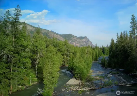 19 A And B Two Rivers Road Mazama WA 98833