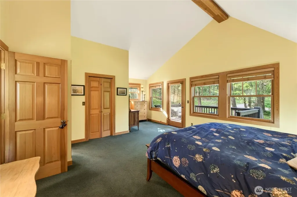 19 Two Rivers Road Mazama WA 98833