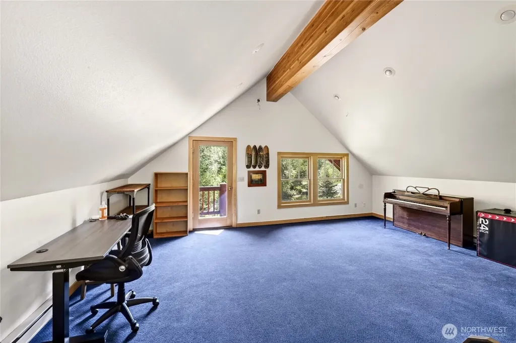 19 Two Rivers Road Mazama WA 98833