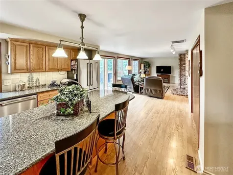 15210 106th Street E Puyallup WA 98374