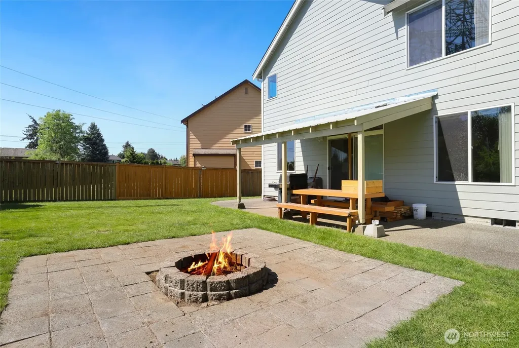 34516 16th Avenue SW Federal Way WA 98023