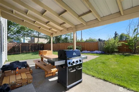 34516 16th Avenue SW Federal Way WA 98023