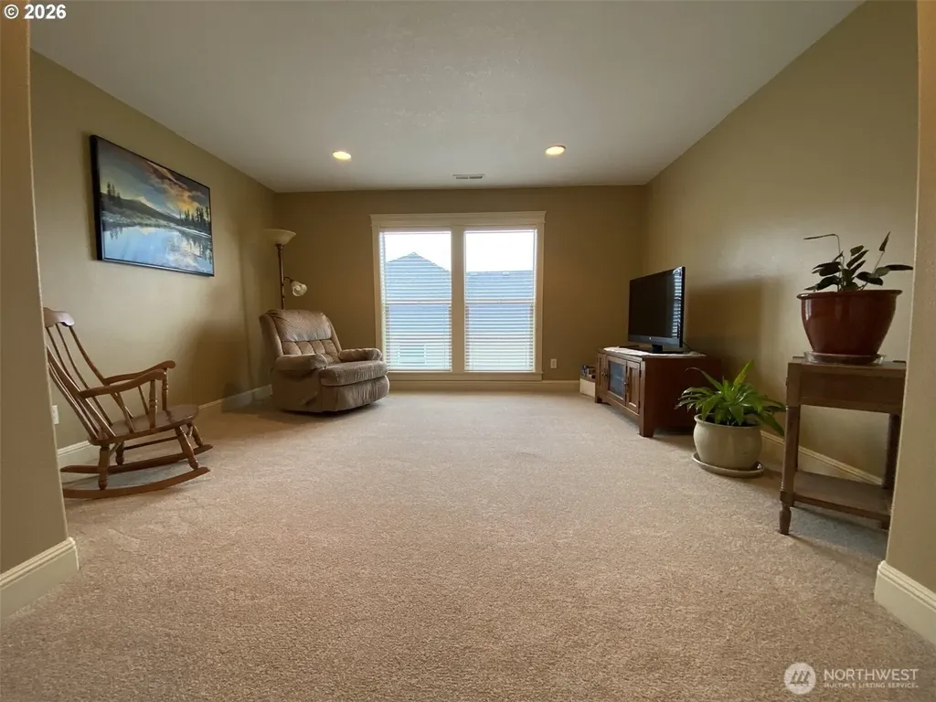 545 E 18 Street La Center WA 98629