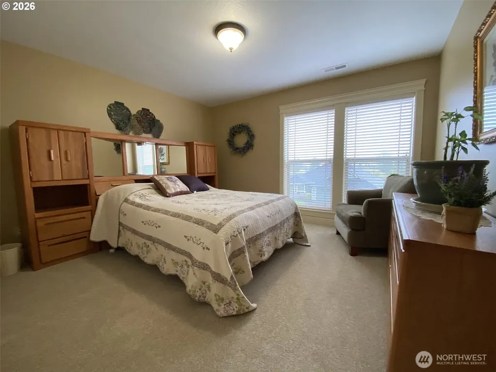 545 E 18 Street La Center WA 98629