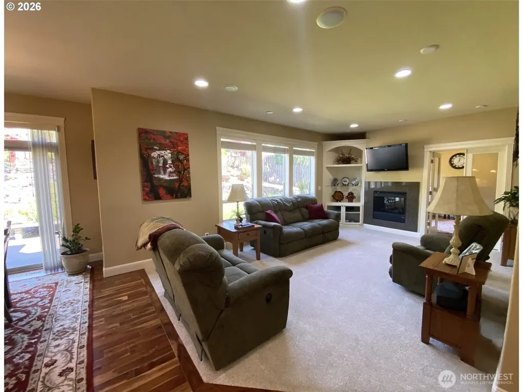 545 E 18 Street La Center WA 98629