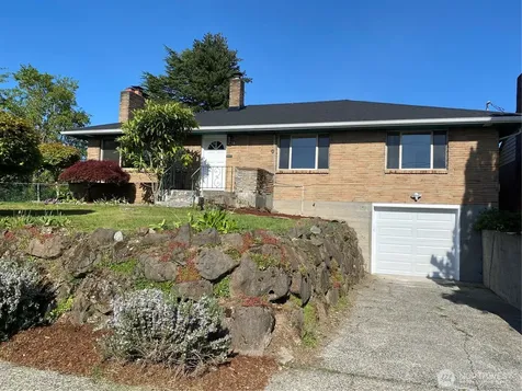 4916 24th Place S Seattle WA 98108