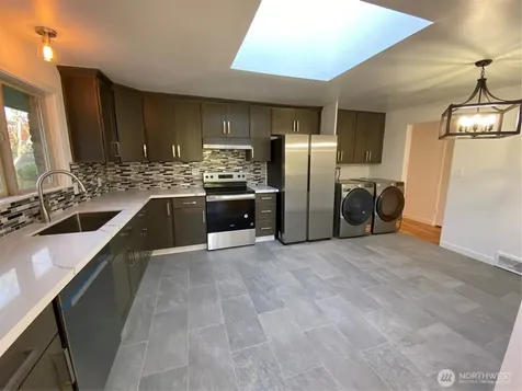 4916 24th Place S Seattle WA 98108