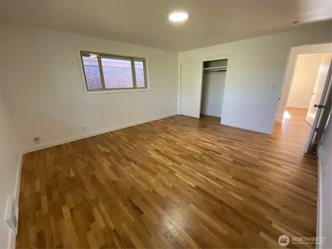 4916 24th Place S Seattle WA 98108