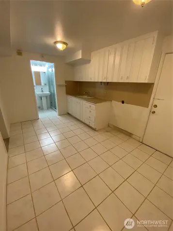 4916 24th Place S Seattle WA 98108