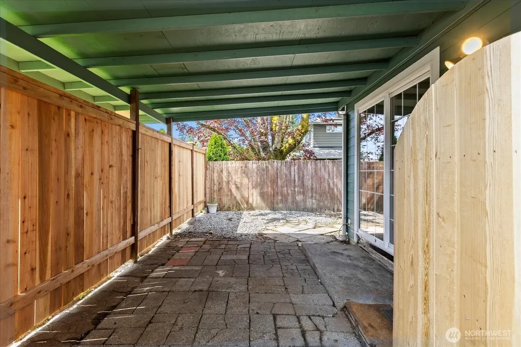 2111 201st Place SW Lynnwood WA 98036
