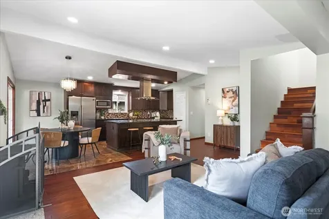2111 201st Place SW Lynnwood WA 98036