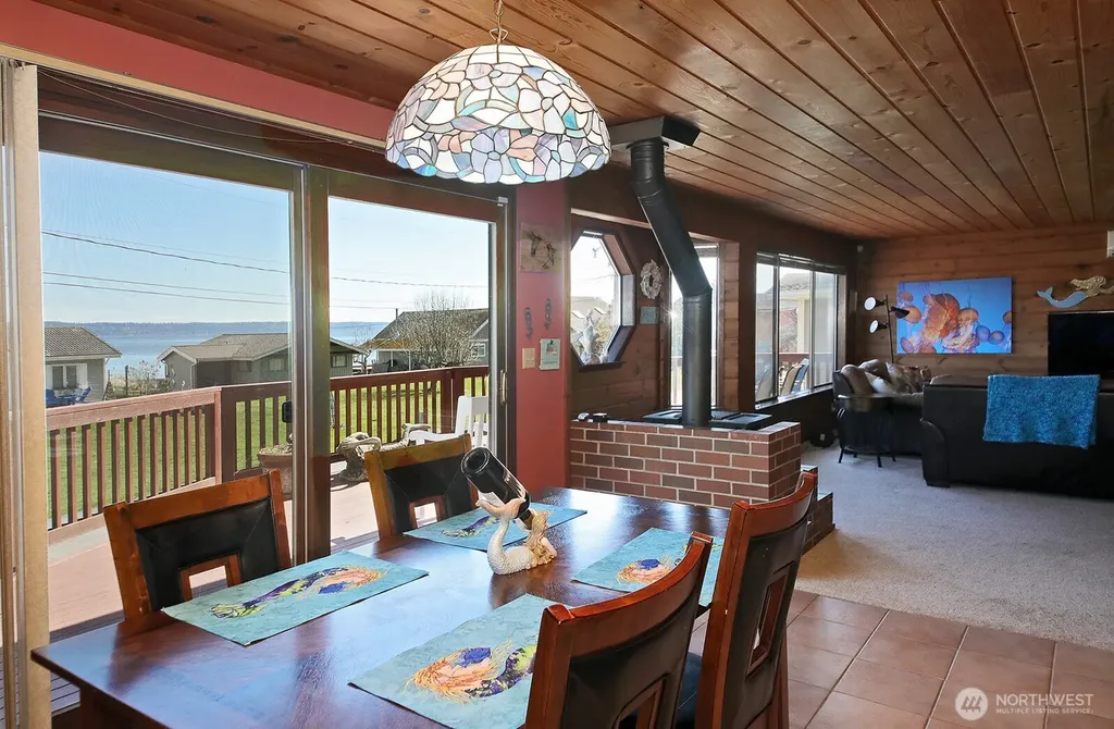3837 Driftwood Drive Clinton WA 98236