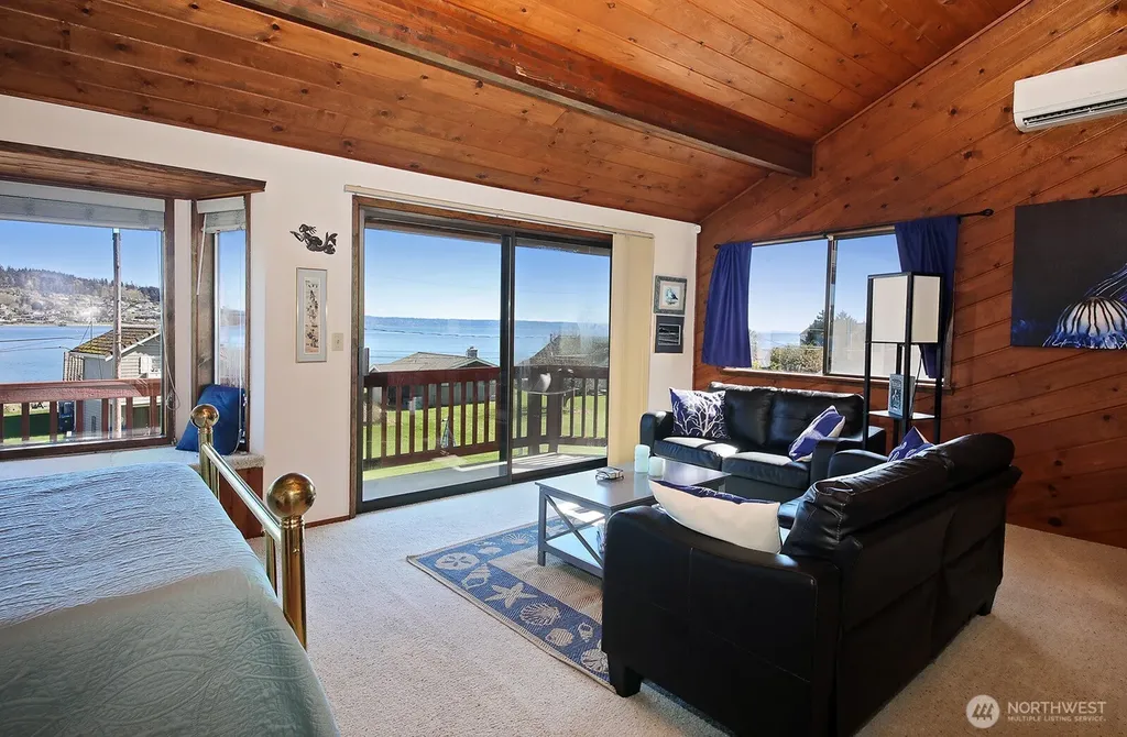 3837 Driftwood Drive Clinton WA 98236