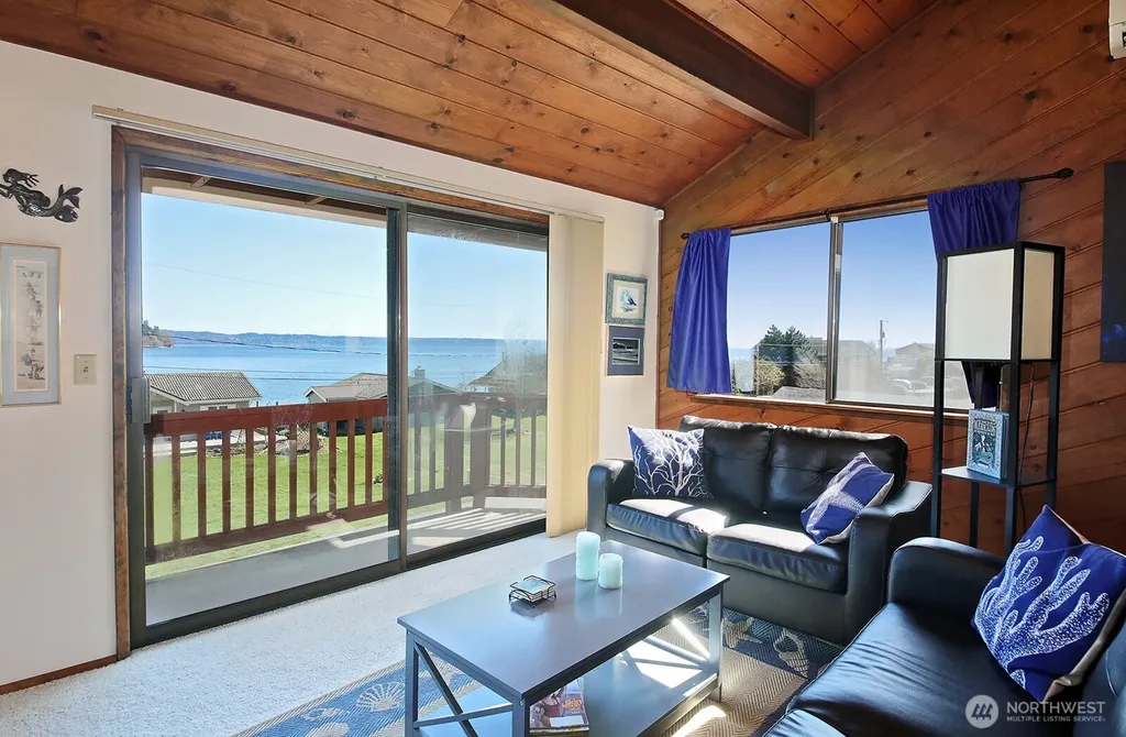 3837 Driftwood Drive Clinton WA 98236