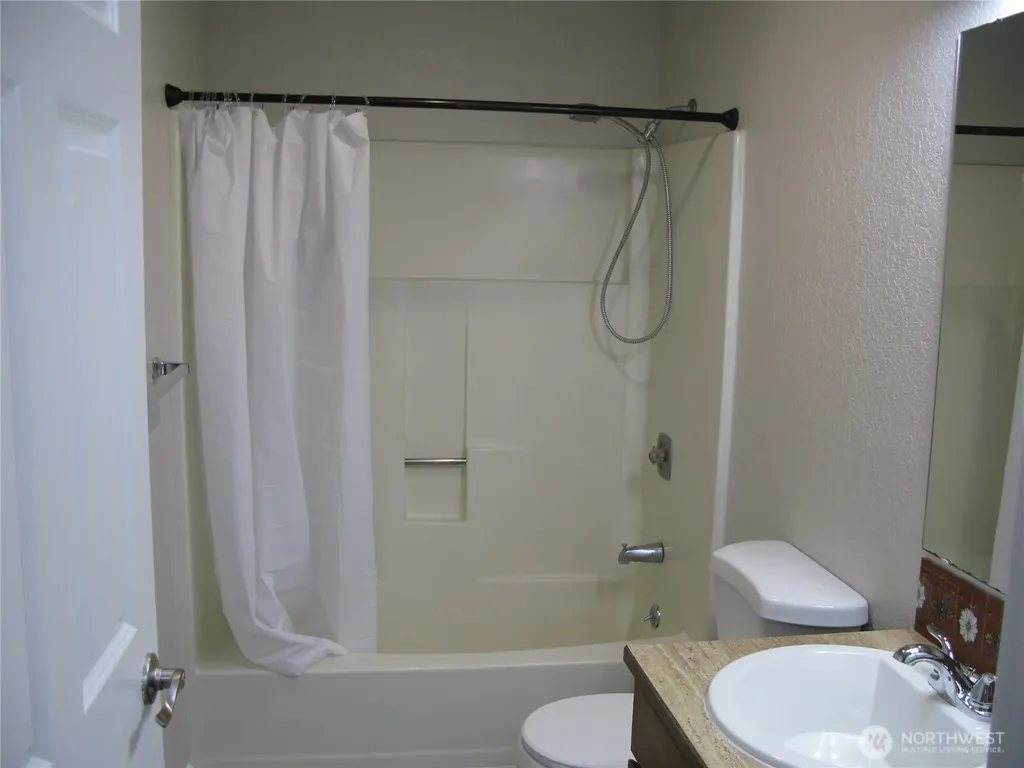 710 10th Street NE Auburn WA 98002