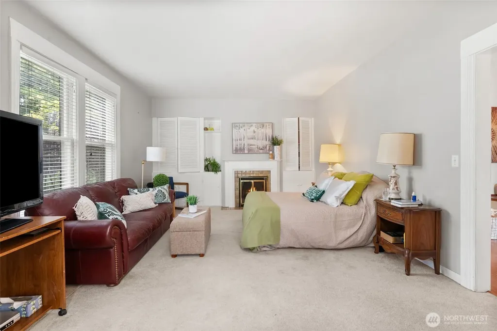 225 17th Avenue SE Olympia WA 98501