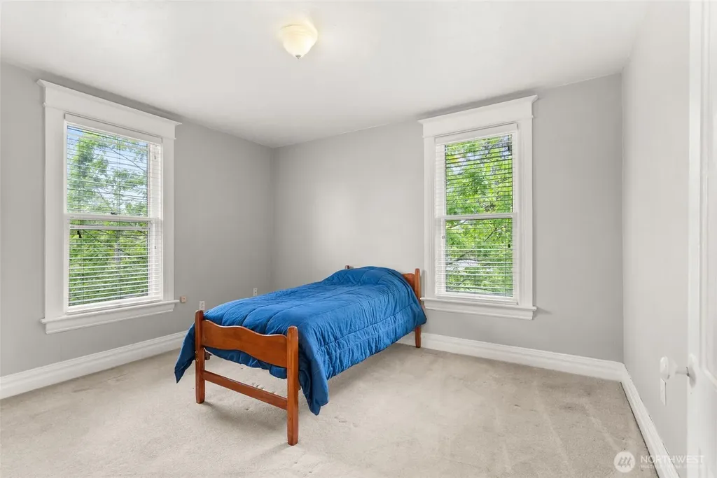225 17th Avenue SE Olympia WA 98501