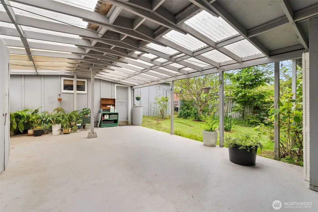225 17th Avenue SE Olympia WA 98501