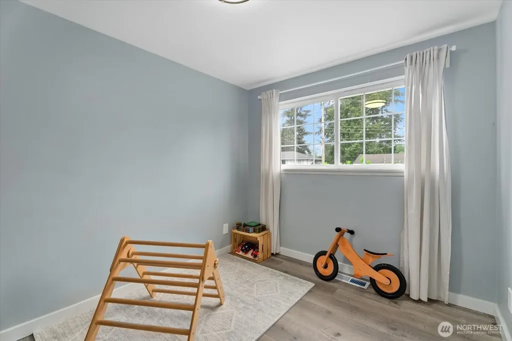 29317 38th Place S Auburn WA 98001