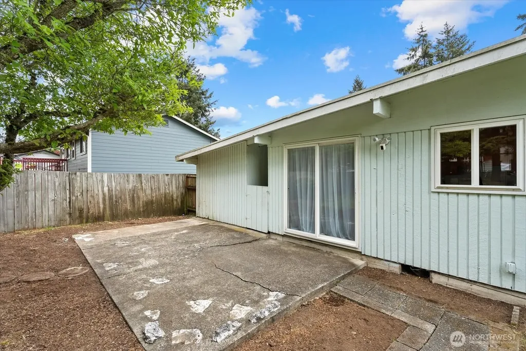 29317 38th Place S Auburn WA 98001