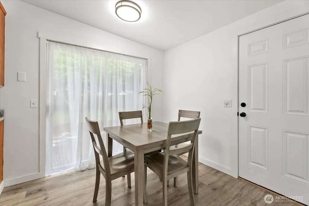 29317 38th Place S Auburn WA 98001