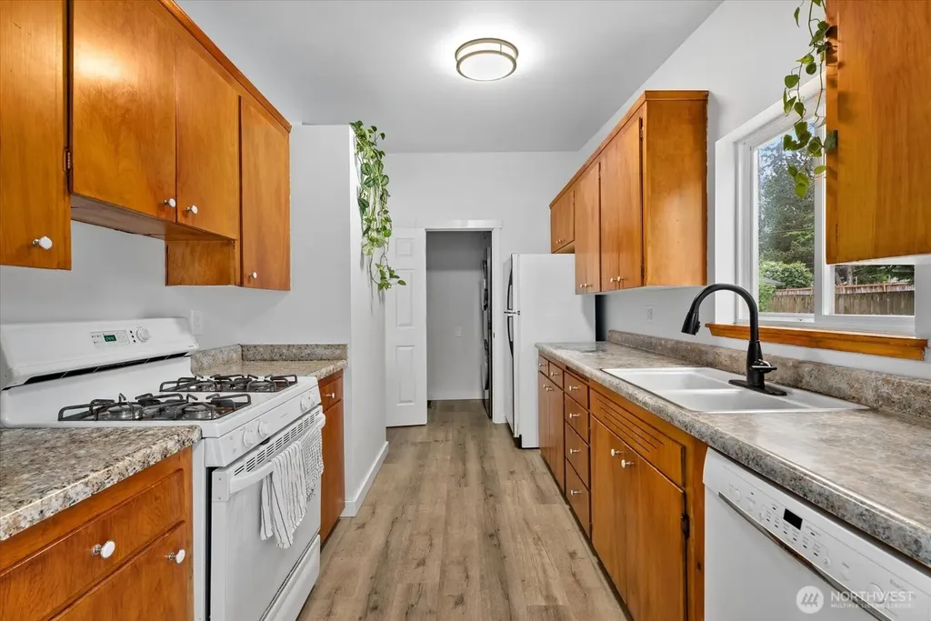 29317 38th Place S Auburn WA 98001