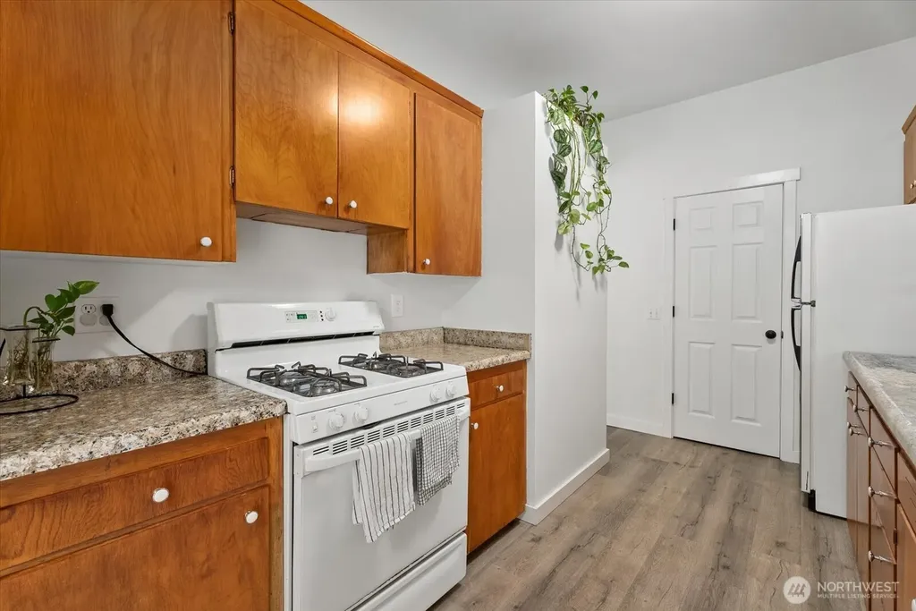 29317 38th Place S Auburn WA 98001