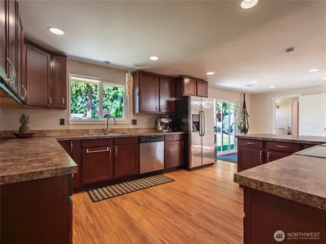 12510 109th Avenue Ct E Puyallup WA 98374