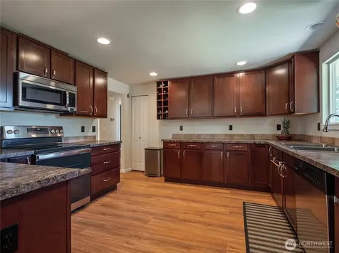 12510 109th Avenue Ct E Puyallup WA 98374