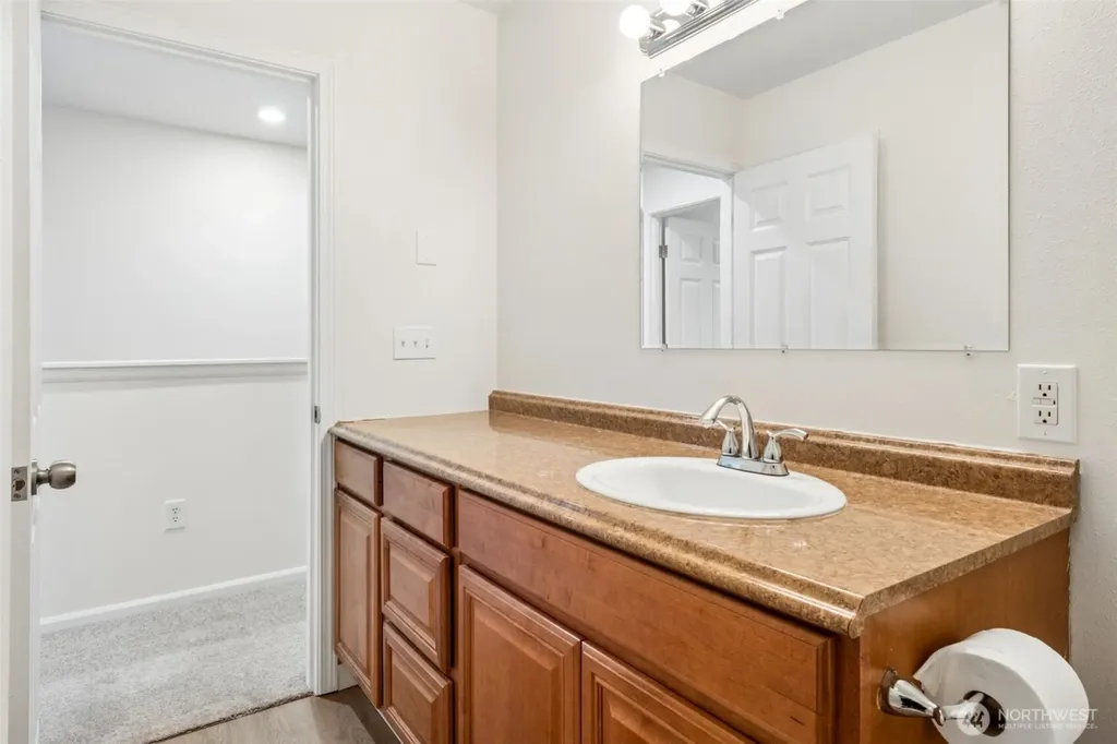 20447 SE 157th Street Renton WA 98059
