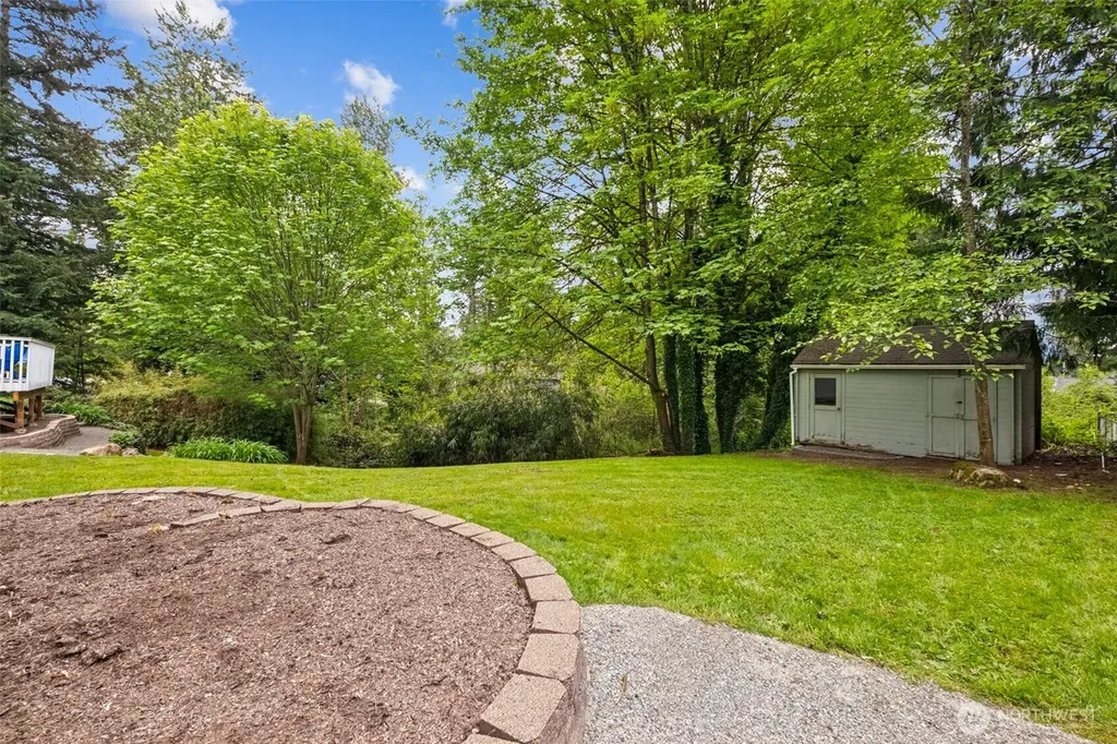 20447 SE 157th Street Renton WA 98059