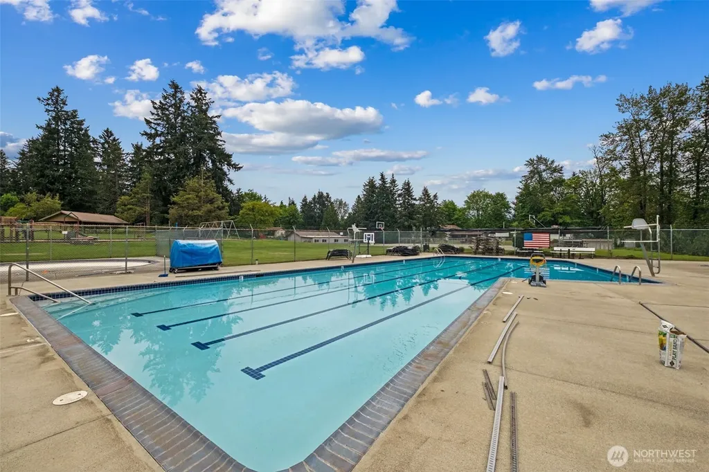 20447 SE 157th Street Renton WA 98059