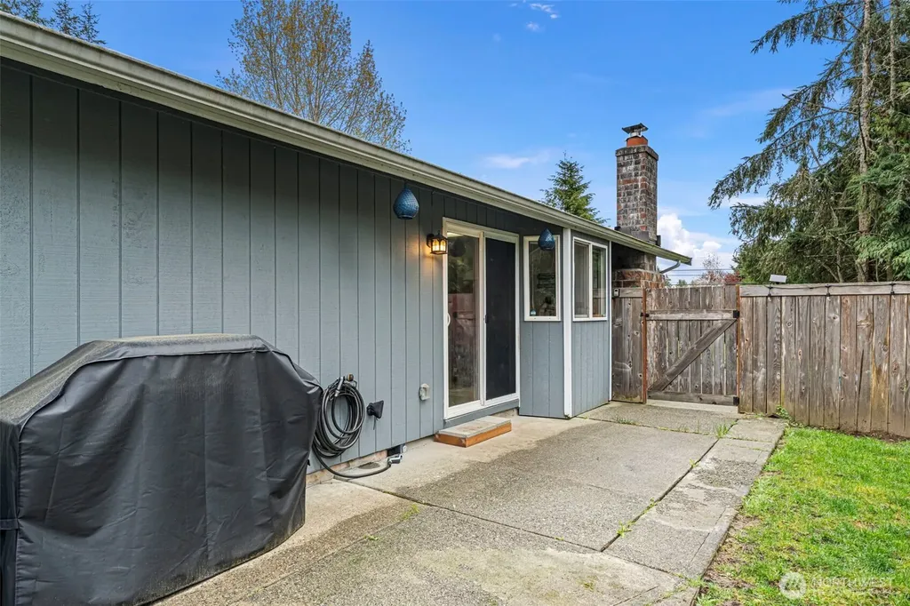 812 California Avenue SE Port Orchard WA 98366