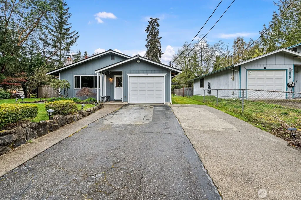 812 California Avenue SE Port Orchard WA 98366