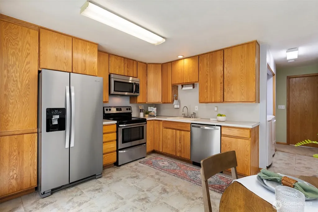 812 California Avenue SE Port Orchard WA 98366